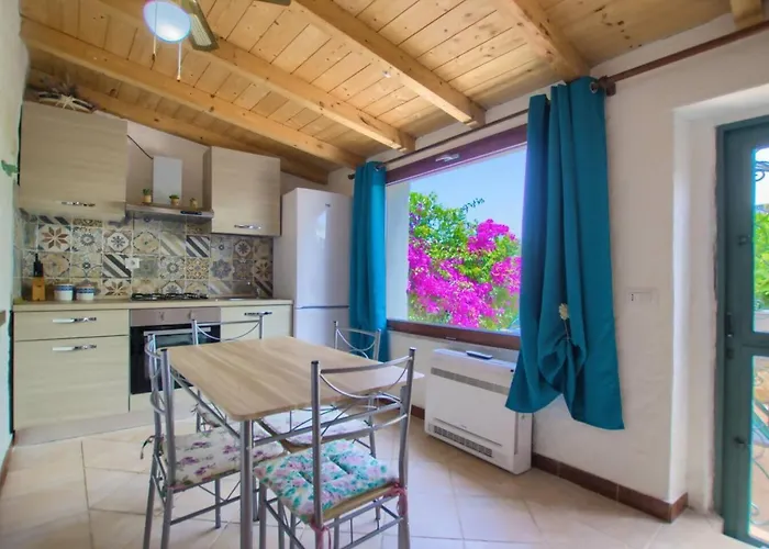 La Casa Sul Mare - Cala D'ambra Casa vacanze *